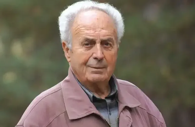 Отиде си легендарен кмет, построил кулата "Снежанка"