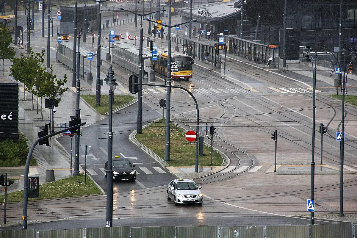 Дъжд, виелици и сняг