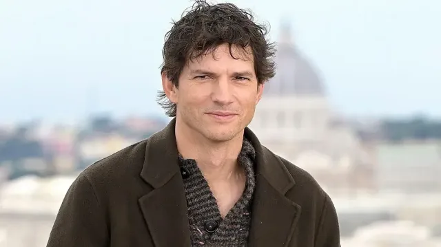 Аштън Къчър: Холивуд не ни кара да сме перфектни – ние сами го правим