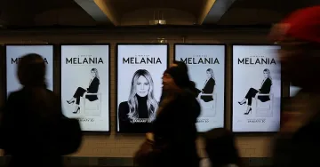 70 отбрани гости първи гледаха филма "Мелания" в Белия дом