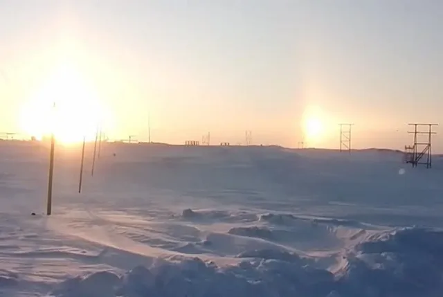 Две слънца изгряха над морето