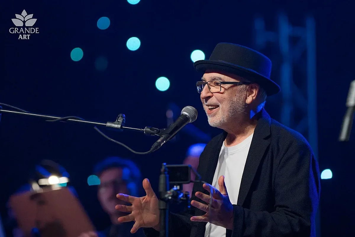 Илияна Йотова поздрави Митко Щерев за 80-годишния му юбилей