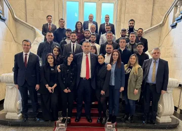 Делян Пеевски се срещна с младежи от Пловдив, разгледаха Музея на Сглобката