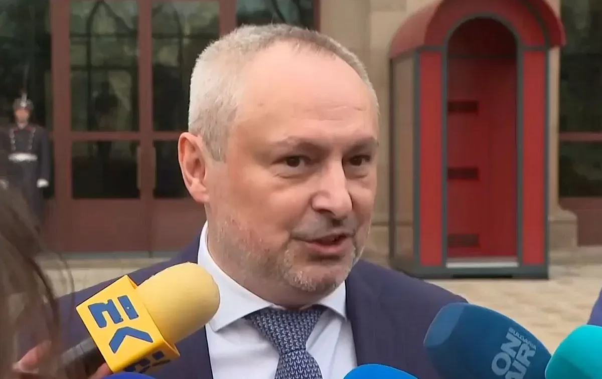 Миленков категоричен на срещата с Йотова