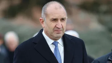 Пълен обрат с партията на Радев. Ново име