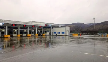 Ново 20! Сърбия затвори границите за камиони към България