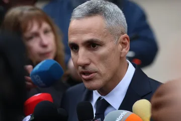 БГ юрист от световна класа каза присъдата за абсурда "Гюров-премиер"