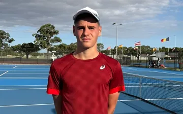 Българско момче пише история в Мелбърн