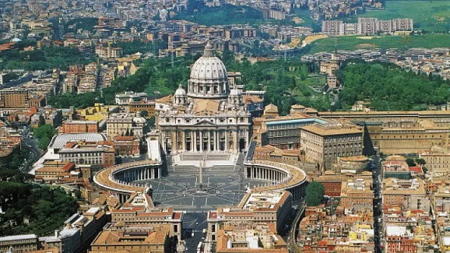 Голяма промяна във Ватикана. Случва се на покрива