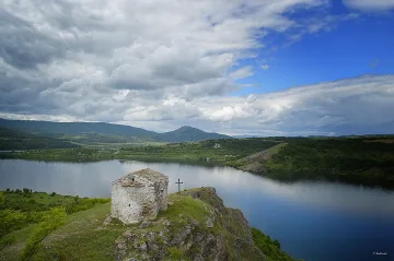 Голям язовир на ръба, втори пълзи нагоре