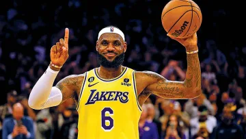 Суперзвездата Леброн Джеймс приключва с приказката