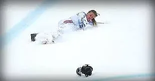 Суперзвезда на ските влезе спешно в болница