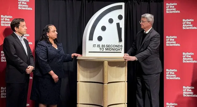 Часовникът на Страшния съд: 85 секунди до края на света