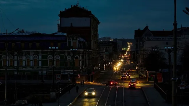 Страшна драма с тока в Украйна, удари и Молдова