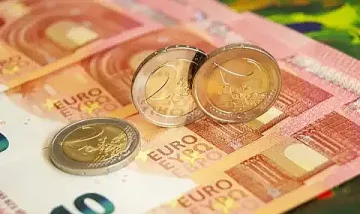 Минималната заплата удари дъното. Къде сме в еврозоната?