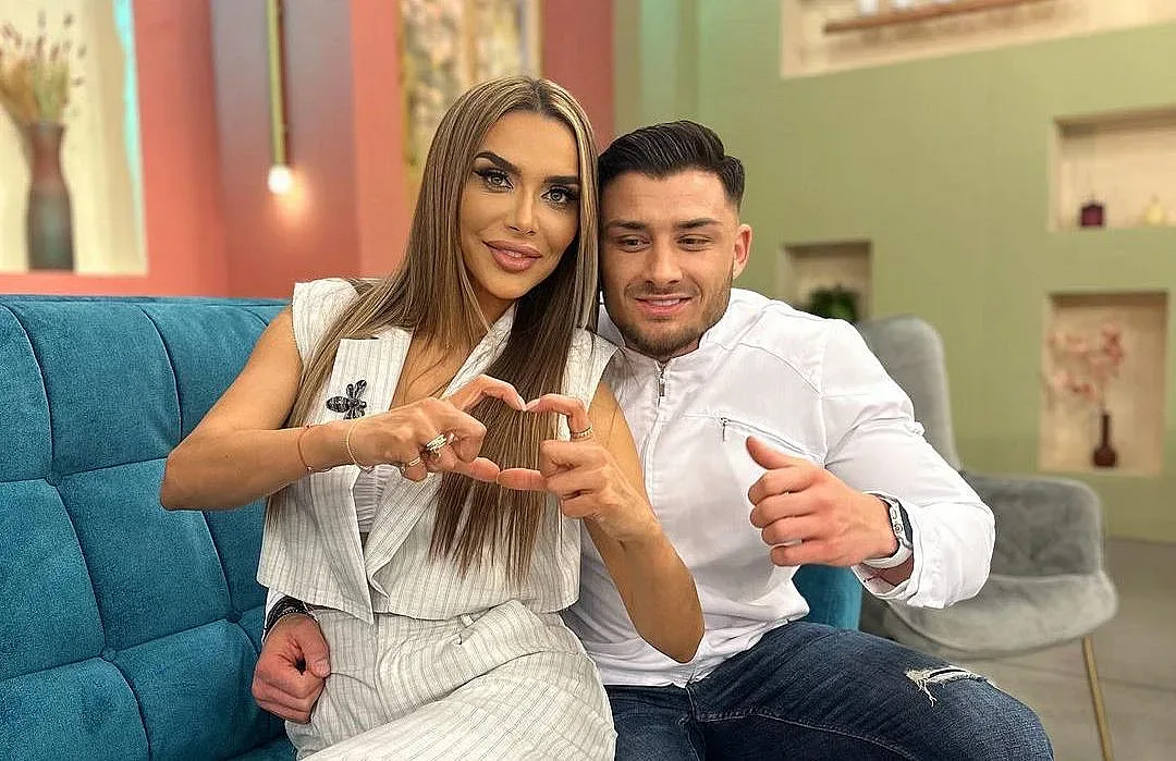 След загубата в "Хелс китчън" Бони намери утеха в нов красавец (СНИМКА)