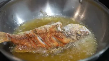 Как да пържим риба без миризма?! Уникален съвет