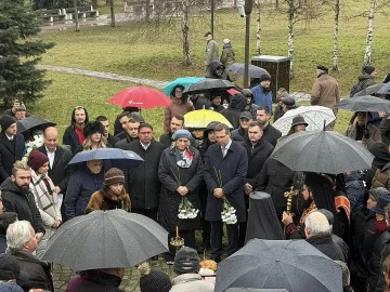 ДПС почете паметта на жертвите на комунистическия режим