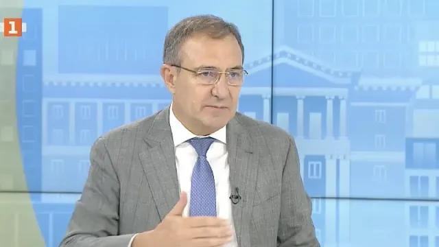 Гуцанов прави скок. Играе за лидер на БСП