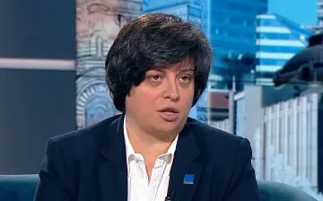 Диана Русинова съсипа Емрах Стораро. Селски тарикат!