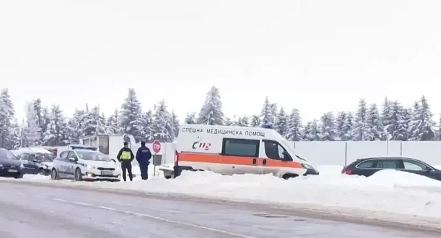 Разплитането на ужаса в хижата на смъртта зависи от един човек. Тайнственият SMS