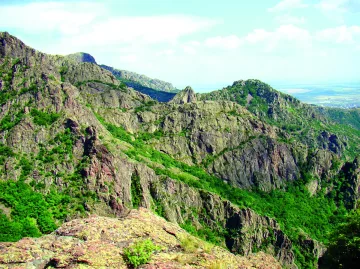 Тайната на Сините камъни! Скалният венец над Сливен