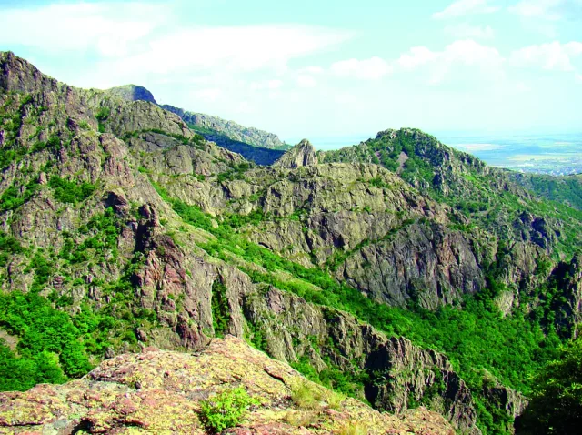 Тайната на Сините камъни! Скалният венец над Сливен