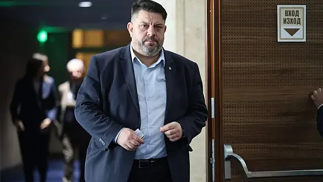 Зафиров хвърли кърпата. Драматични признания