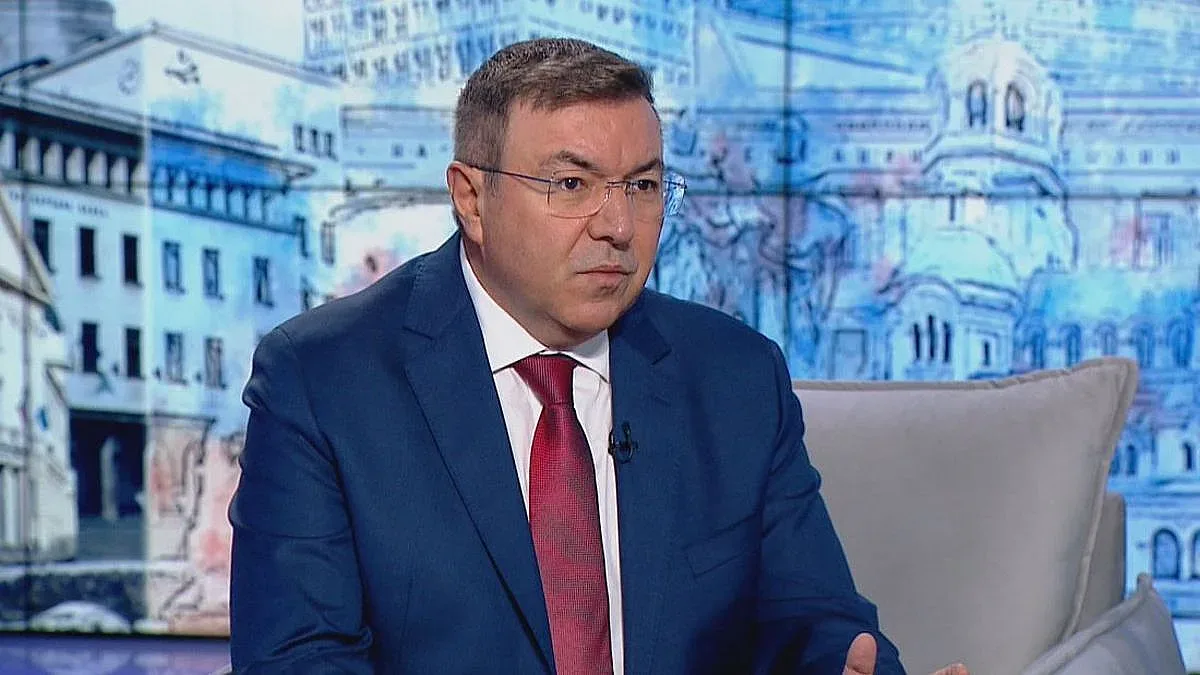 Костадин Ангелов: След оставката на Радев държавата е на изчакване