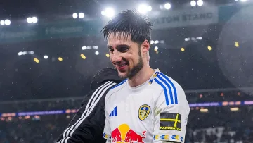 Илия Груев взриви „Еланд Роуд“ и стана Играч на мача срещу Нотингам