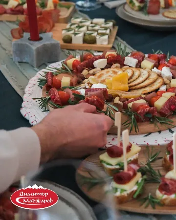 Как да посрещнеш гости за 12 минути. Slice продуктите на Димитър Маджаров