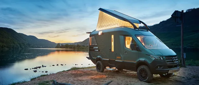 Откъде пари. Кемперът на Калушев струва над 200 хиляди евро