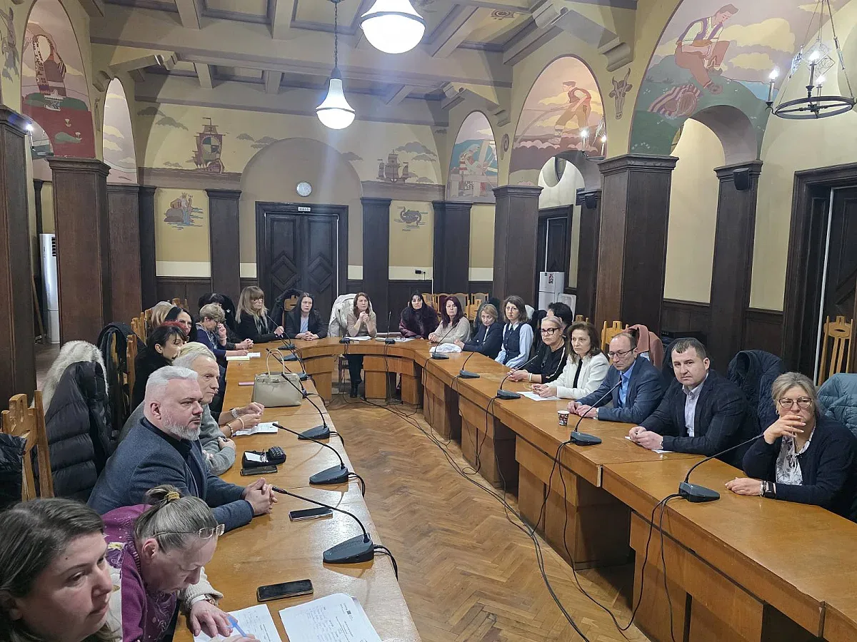 Одобриха Държавния план-прием за 2026/2027 г. в област Бургас