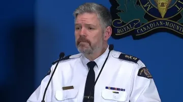 Разкриха стрелеца от Канада. Роден е мъж, преди 6 г. започнал да става жена