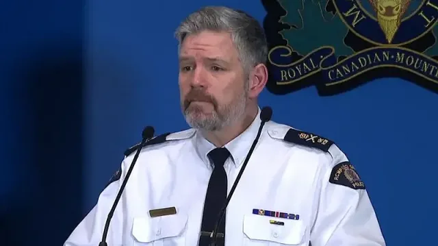 Разкриха стрелеца от Канада. Роден е мъж, преди 6 г. започнал да става жена