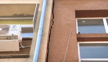 Класни стаи в София затворени, столова стана учебна стая