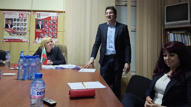 Зарков: Без задкулисие към властта и битка за лявото пространство