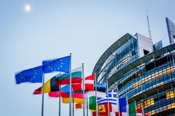 Европа повлича крак! Голямото пренареждане