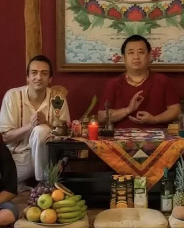 Попиля ги с истината! Писател взриви Фейсбук с пост