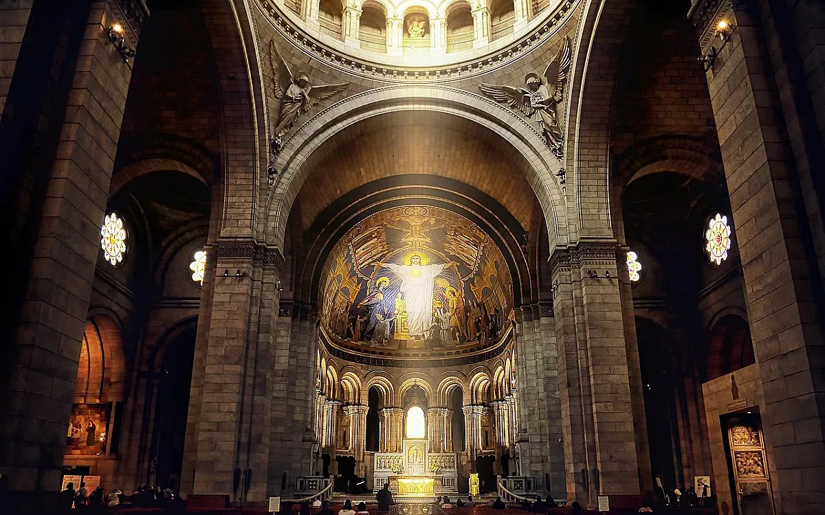 Голяма задушница е днес! Не се работи вкъщи, пие се вино - и Трифон Зарезан е