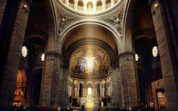 Голяма задушница е днес! Не се работи вкъщи, пие се вино - и Трифон Зарезан е