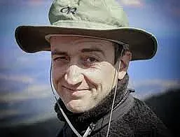 Кой е купил имота на Калушев в село Краево, където живял с Деян и Невена