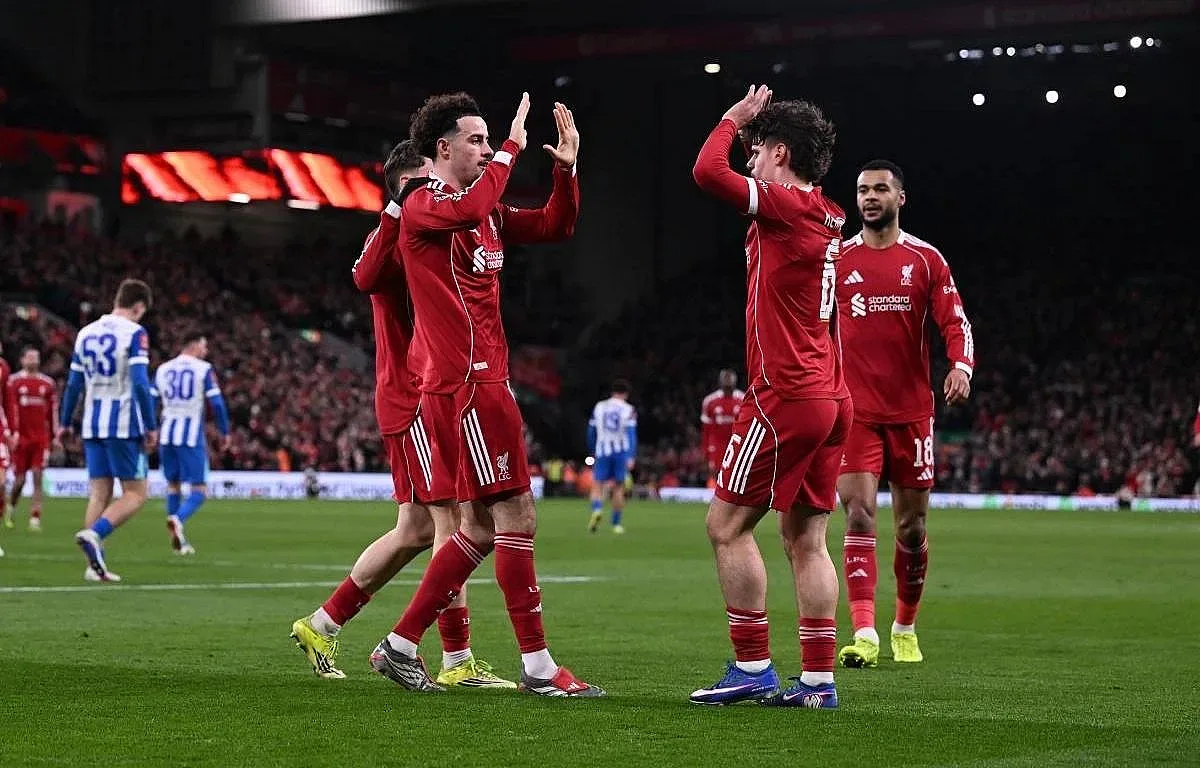 Ливърпул премаза Брайтън и продължава напред за ФА Къп