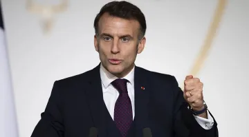 Словесен сблъсък между Макрон и крайната левица във Франция