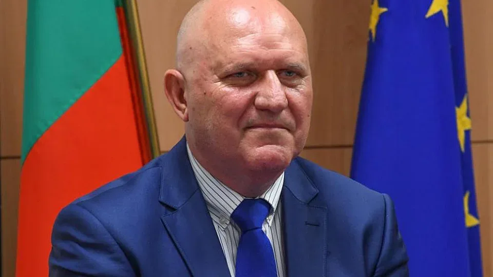 Министър Цоков с първи думи за матурата по БЕЛ. Нов рекорд