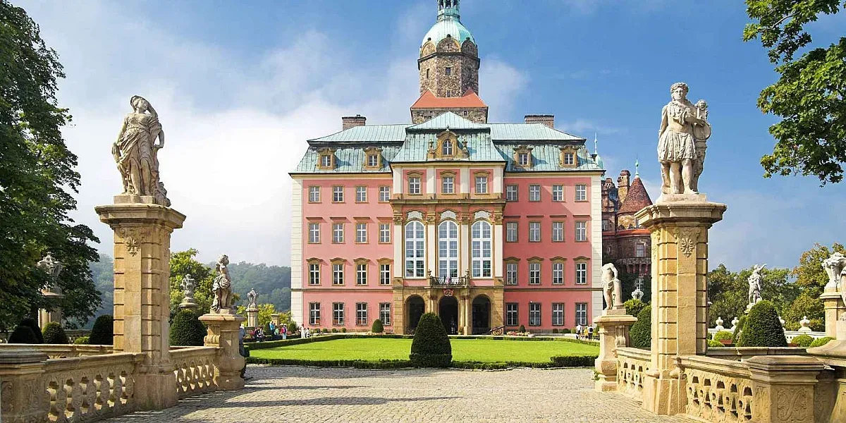 Замъкът, който пази тайната за златото на Хитлер