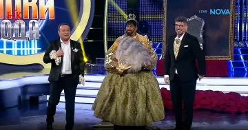 Тайната падна! Ето коя е Кралицата в "Като две капки вода"