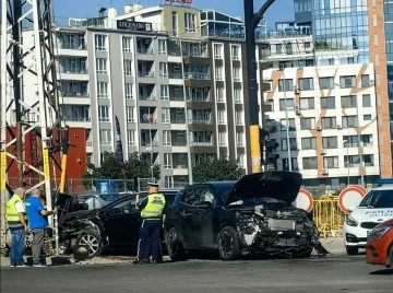 Страшно меле в столицата, двама в болница