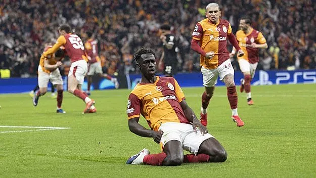 Шок в ШЛ! Галатасарай разби Юве 