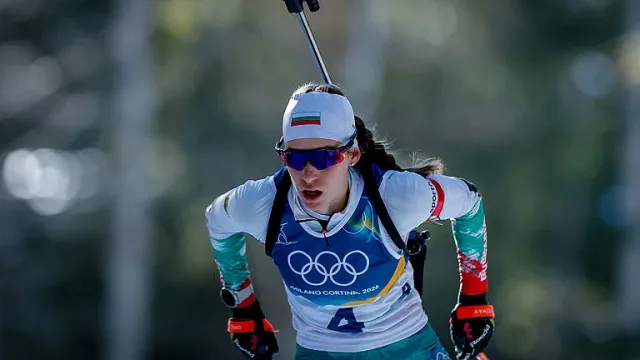 Биатлонистките ни с историческо постижение в щафетата